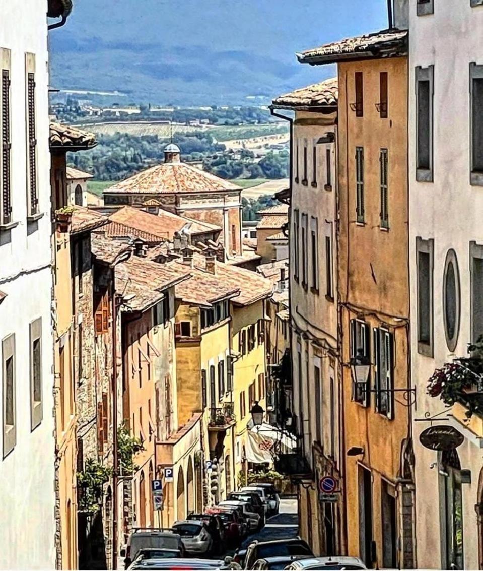 Residenza Le Ortensie Todi Exteriör bild